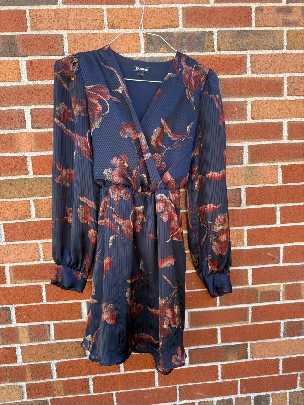 Express Navy Floral Pleated Wrap Dress Size Small Long Sleeve Tie Waist
